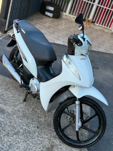 Biz 125 EX VENDO OU TROCO 