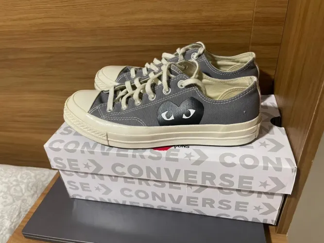 CDG X CONVERSE CINZA Excelente estado Size: 38/39 (serve 40)