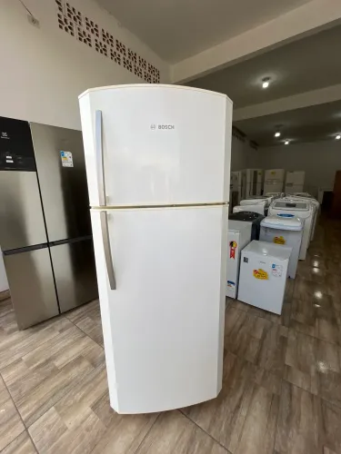 GELADEIRA BOSCH 127 VOLTS IMPECÁVEL COM GARANTIA