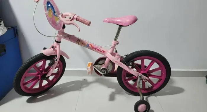 Bicicleta infantil Caloi Princesas da Disney aro 16