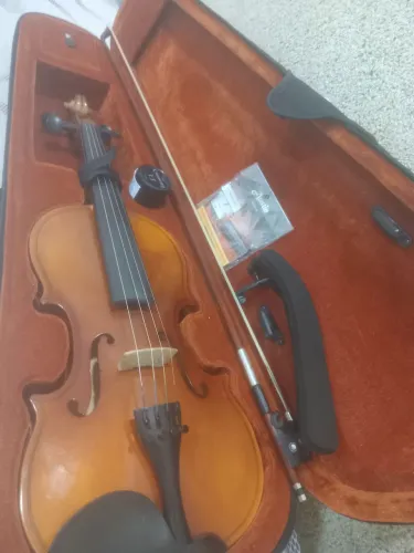 VIOLINO JÁ AJUSTADO RETIRAR PRÓXIMO A O BH CARONE PRAIA DE ITAPARICA