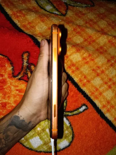IPHONE XR 64GB