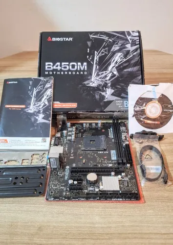 Placa-Mãe Biostar B450M AM4 ? Excelente Estado