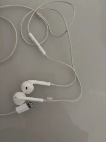 Fone com fio + cabo carregador original Apple