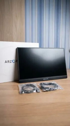 Monitor Gamer Portátil ARZOPA 16.1 144Hz 100% sRGB USB-C HDMI C/ Caixa