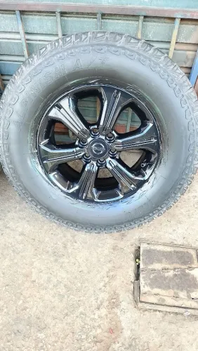 Rodas frontier com pneus novos 