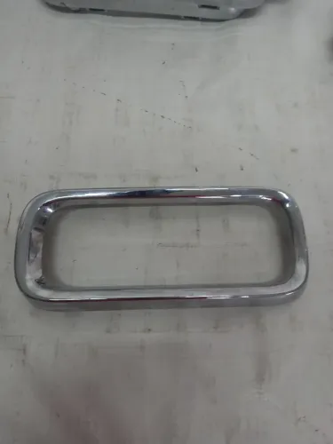 Moldura Grade Friso Cromado Jeep Renegade 16 Original Usado