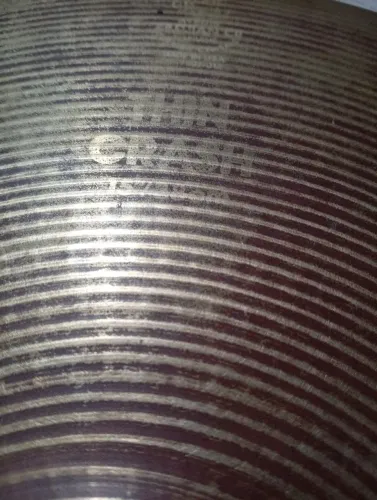 Thin crash zildjian avides