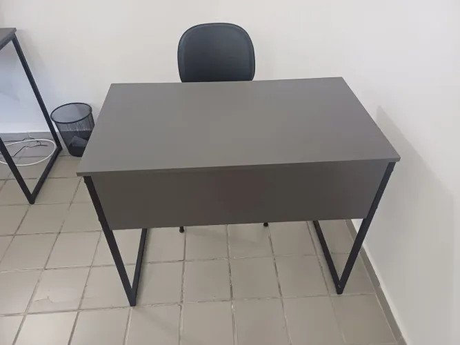 ESCRIVANINHA + CADEIRA