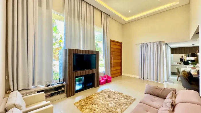 Casa Térra colada na Infraestrutura do Condomínio Dubai