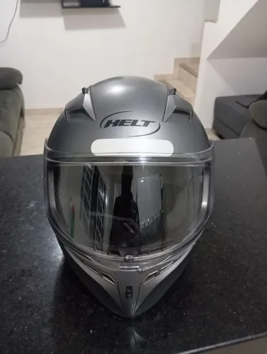 Capacete Helt usado