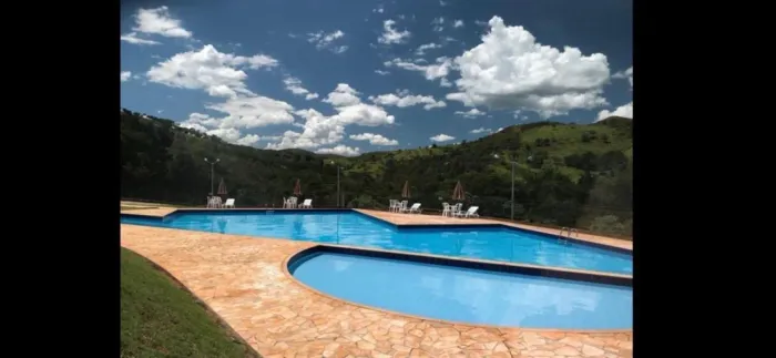 Proprietária 1310 m² Lazer Completo Fundo Nascente dágua a 30 min de BH no Vale da Mata