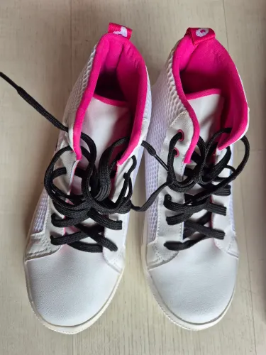 Tenis blog pampili nunca usado