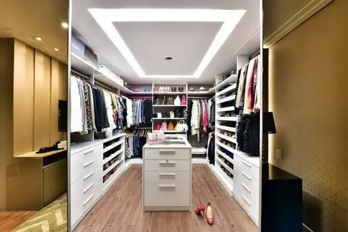 Organização de armários, closets, documentos e outros