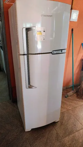 Geladeira Frostfree Duplex Semi-nova