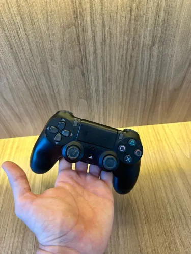 Controle de PS4 para conserto