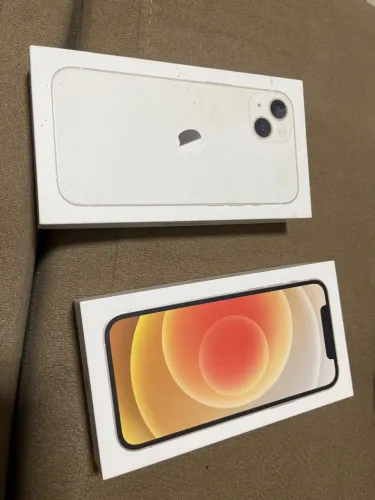 Caixas de IPhone