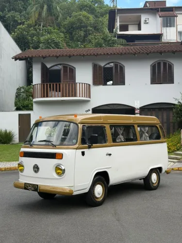 Volkswagen Kombi Standard/ Luxo/ Serie Prata 2003