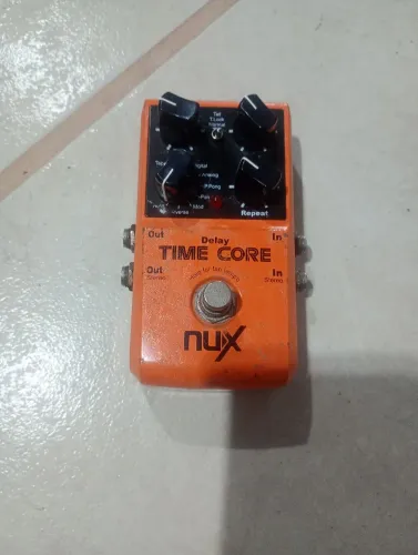 Pedal nux delay time core para guitarra 