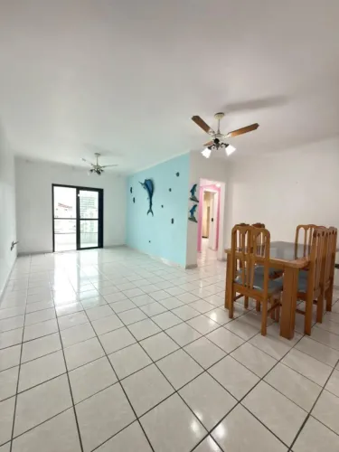 Apto 2 Dorm sendo 1 suíte, SACADA, 87 m² de área útil. Bairro: OCIAN.