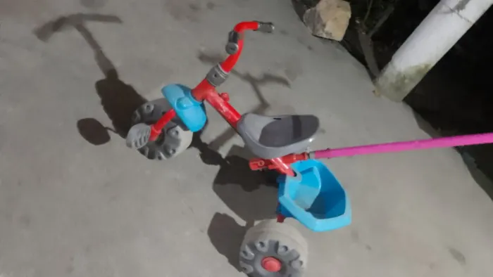 Carrinho de passeio triciclo