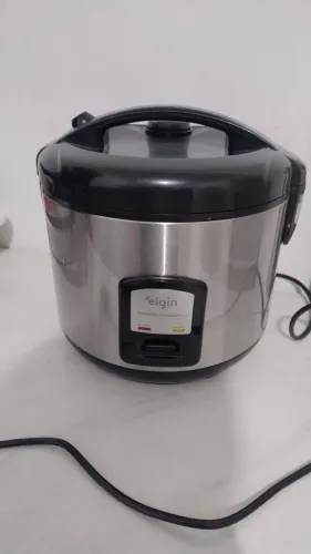 Panela elétrica de arroz 
