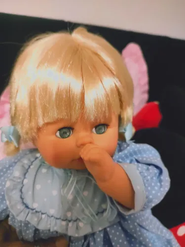 Boneca mamadinha estrela, não funciona.