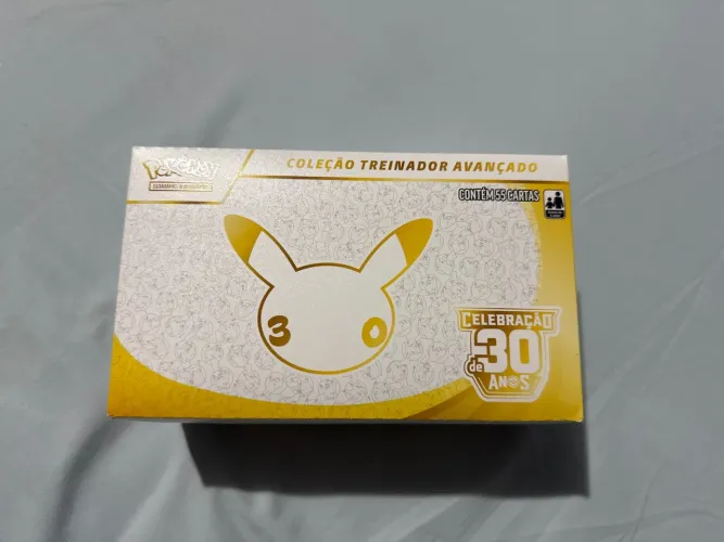 COLEÇÃO 30 ANOS POKEMON - ETB