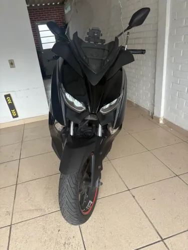 Vendo xmax 2022 - 28.500 km