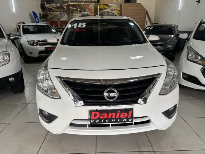 Nissan Versa Unique 1.6 16V Flexstart 4P Aut. 2018