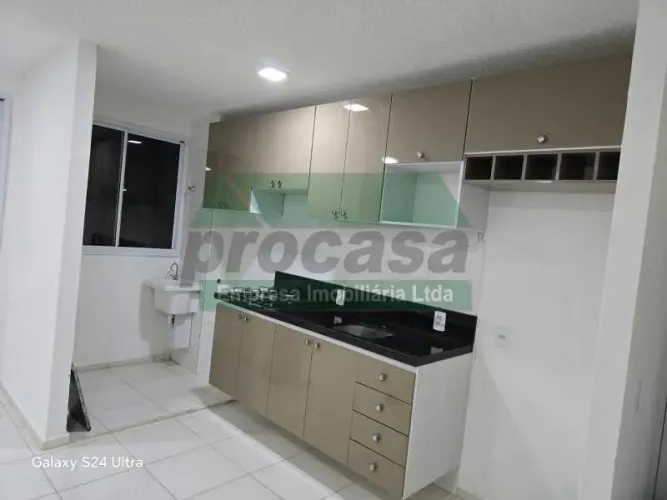 Apto semi mobiliado disponível para locação na ponta negra