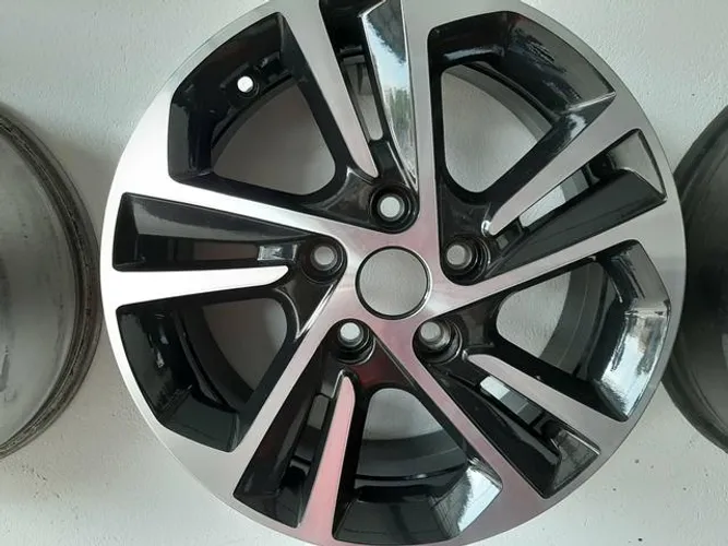 Roda aro 16 Creta grafite com diamantado Krmai lançamento Hyundai 5X114.3