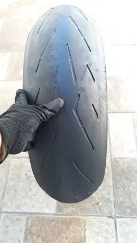 Pneu Pirelli Diablo Rosso Corsa II 180/55-17