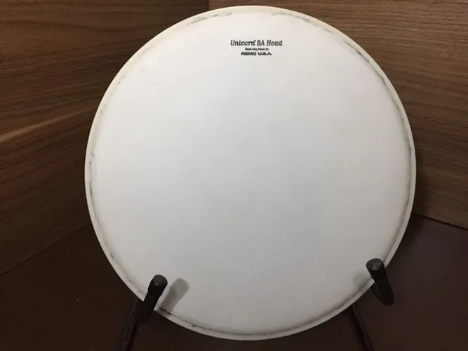 Pele Remo Unicorn BA Head Porosa 16 Polegadas Made in USA