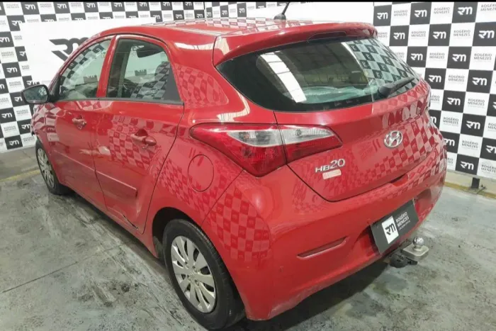 SUCATA HB20 15