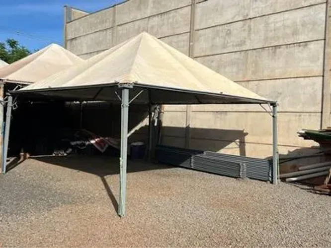 Tenda Piramide 5x5 com calha