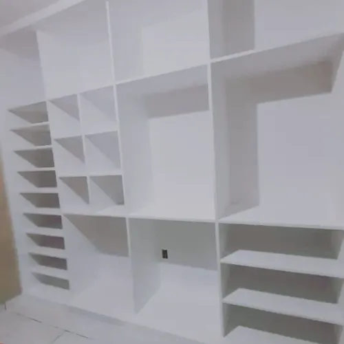 Guarda roupa de gesso
