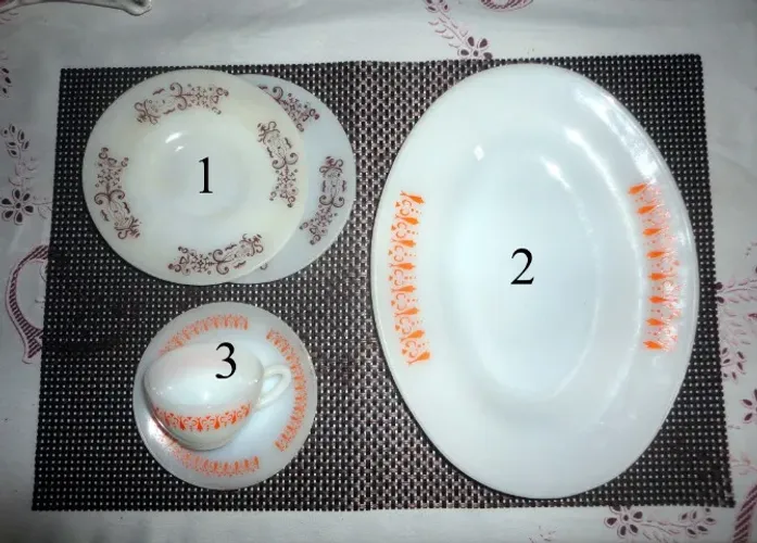 Term-Rey-Gravatinha-Triguinho / Pratos e Bandejas (Item para Colecionador ou Decoração)