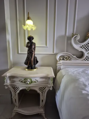 Par de abajur de Mesa com Escultura