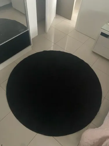 Tapete Redondo Preto para Decoração