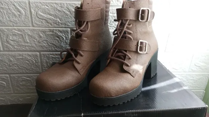 Bota marrom Luma Ventura 35 