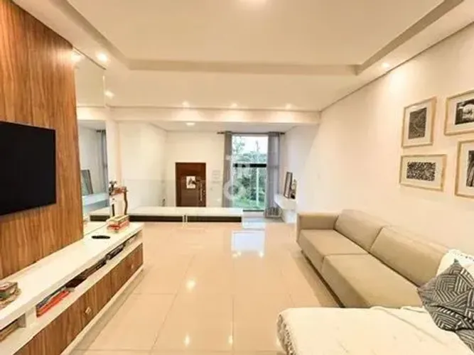 Casa Térrea à Venda - 03 Dorms - 170 m² - Condomínio Chacur Várzea Paulista - SP