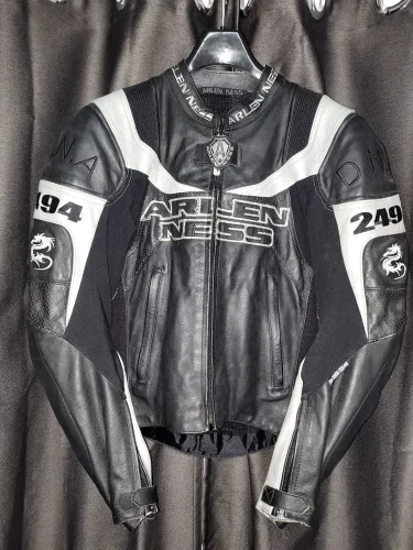 Jaqueta de couro ARLEN NESS