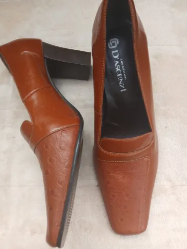 Sapato feminino de couro