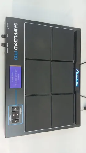 ALESIS SAMPLEPAD PRO +BAG ,SEMI-NOVO 