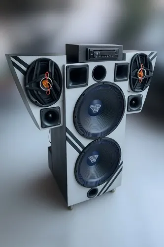 Caixa de Som Customizada