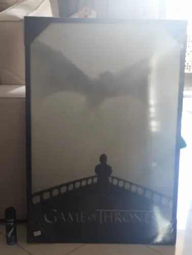 Quadro Game Of Thrones 94 x 64 cm com moldura.