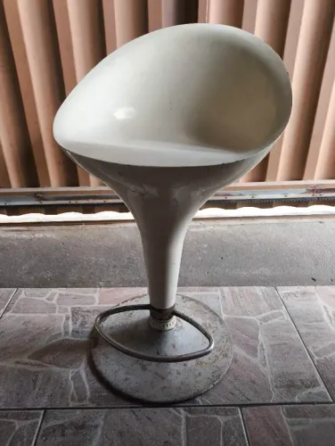 Banqueta Branca Vintage