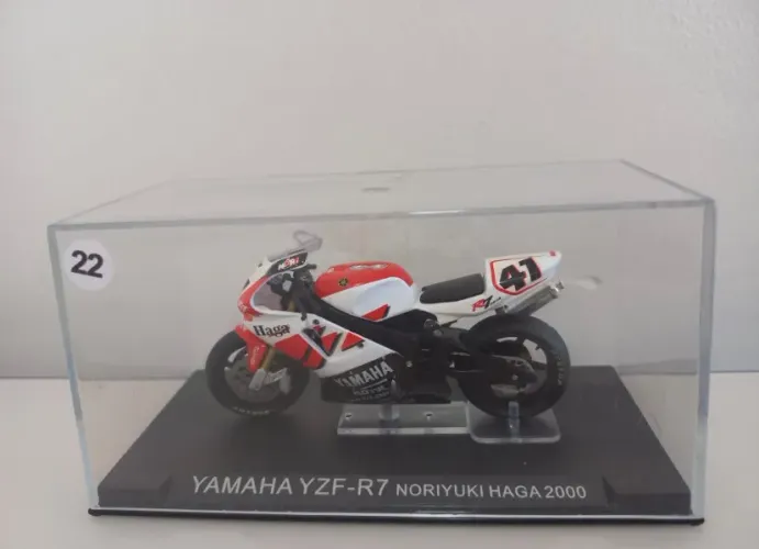 Miniatura Superbike Yamaha YZF-R7/Noriyuki Haga 2000