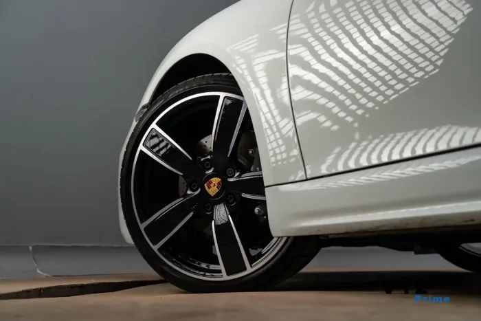 Porsche 718 Boxster 2.0 300cv 2024